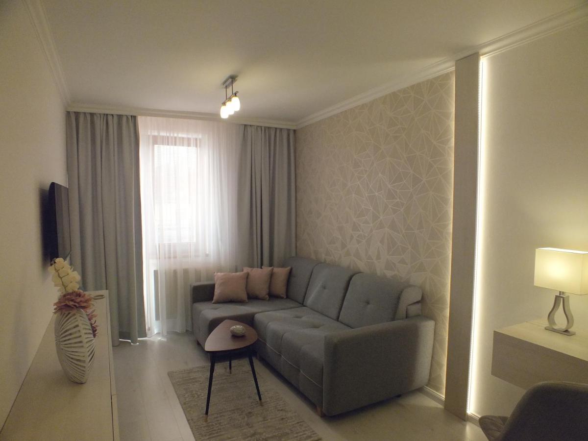 Hotel Artin บาร์เจโอ ภายนอก รูปภาพ